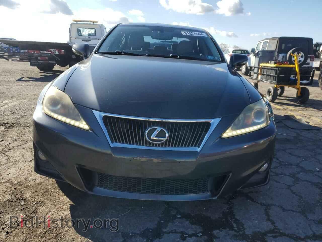2011 LEXUS IS - VIN: JTHCF5C23B5049641 - Photo 5