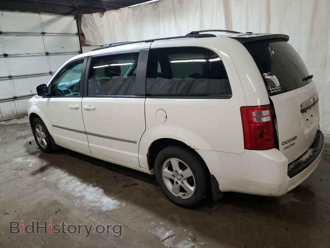 2010 DODGE CARAVAN - VIN: 2D4RN5D18AR317057 - Photo 2