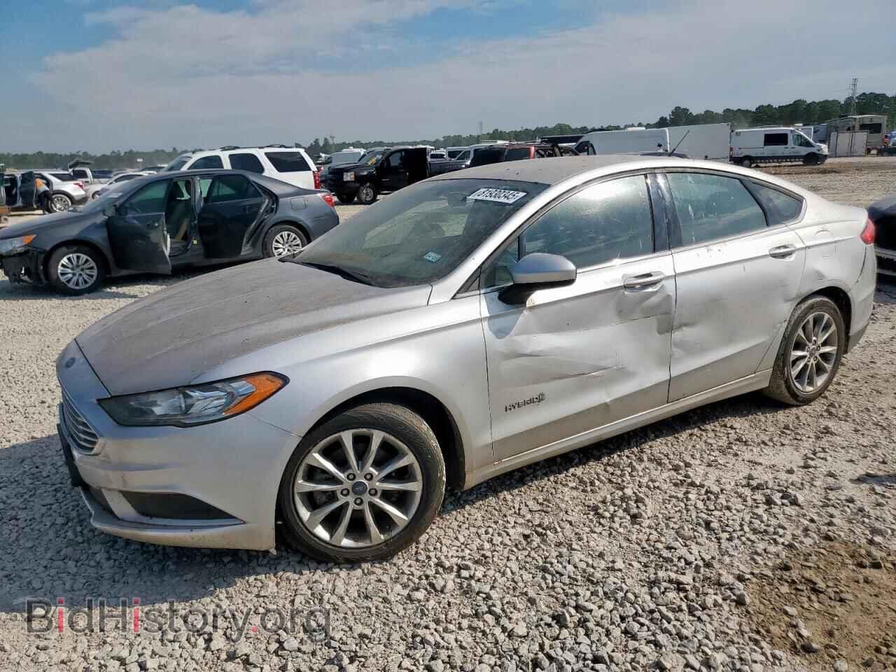 Photo 3FA6P0LU6HR323345 - FORD FUSION 2017
