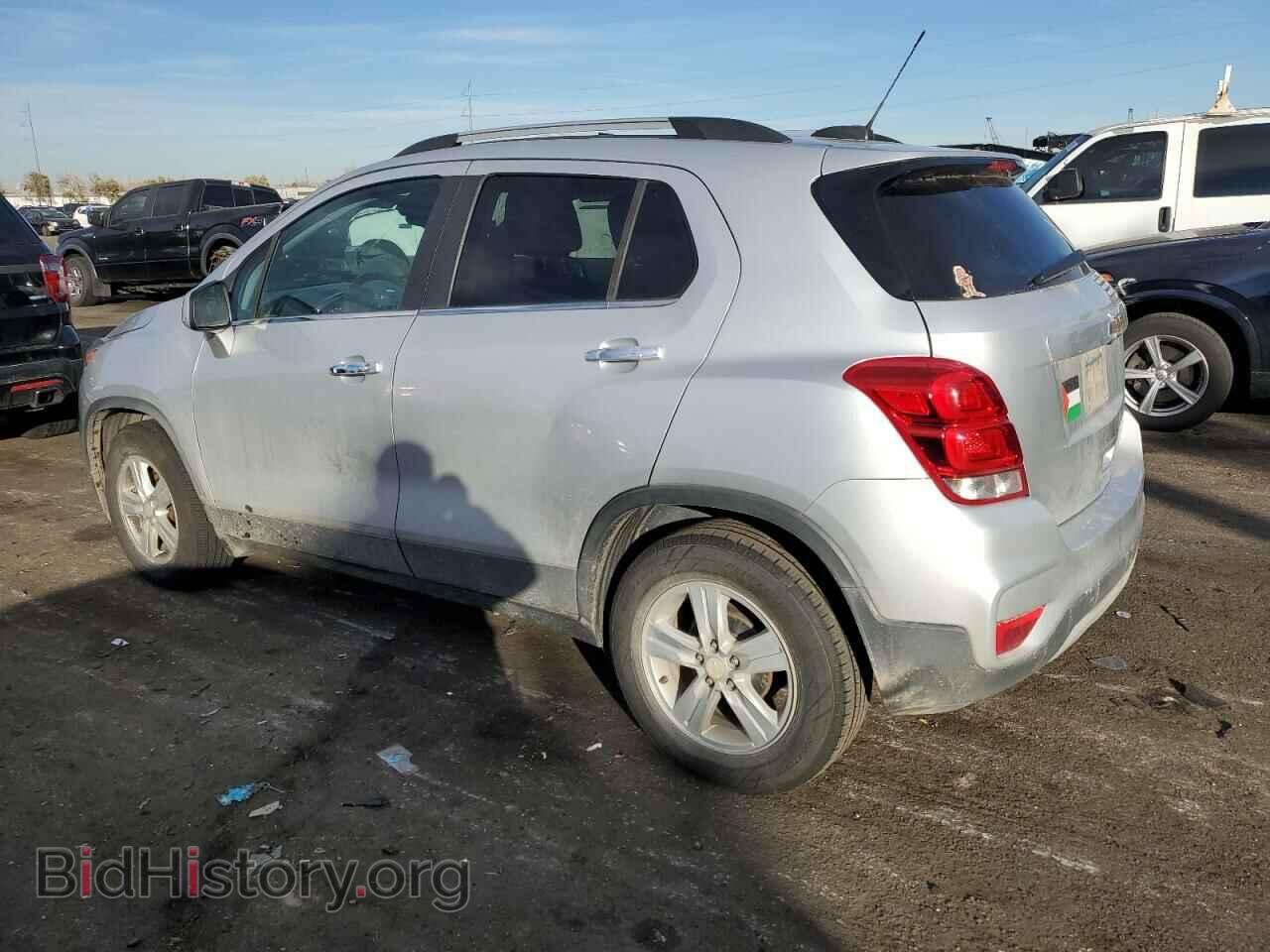 2017 CHEVROLET TRAX - VIN: 3GNCJLSB3HL211323 - Photo 2