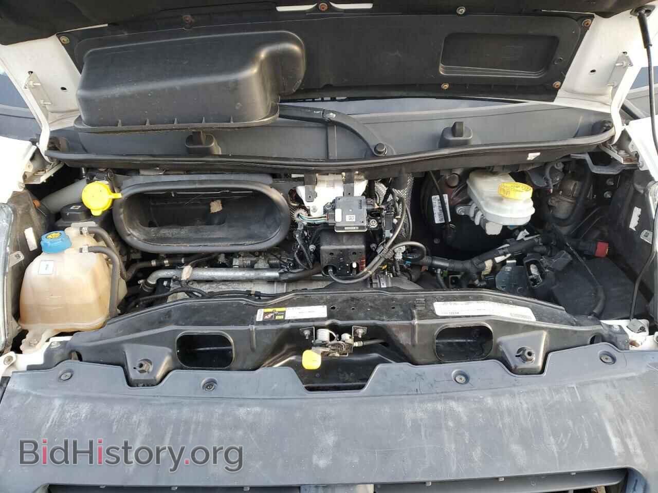 2015 RAM All Models - VIN: 3C6TRVBD2FE504654 - Фото 12