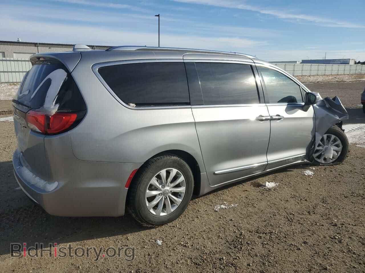 2018 CHRYSLER PACIFICA - VIN: 2C4RC1BG3JR186140 - Фото 3