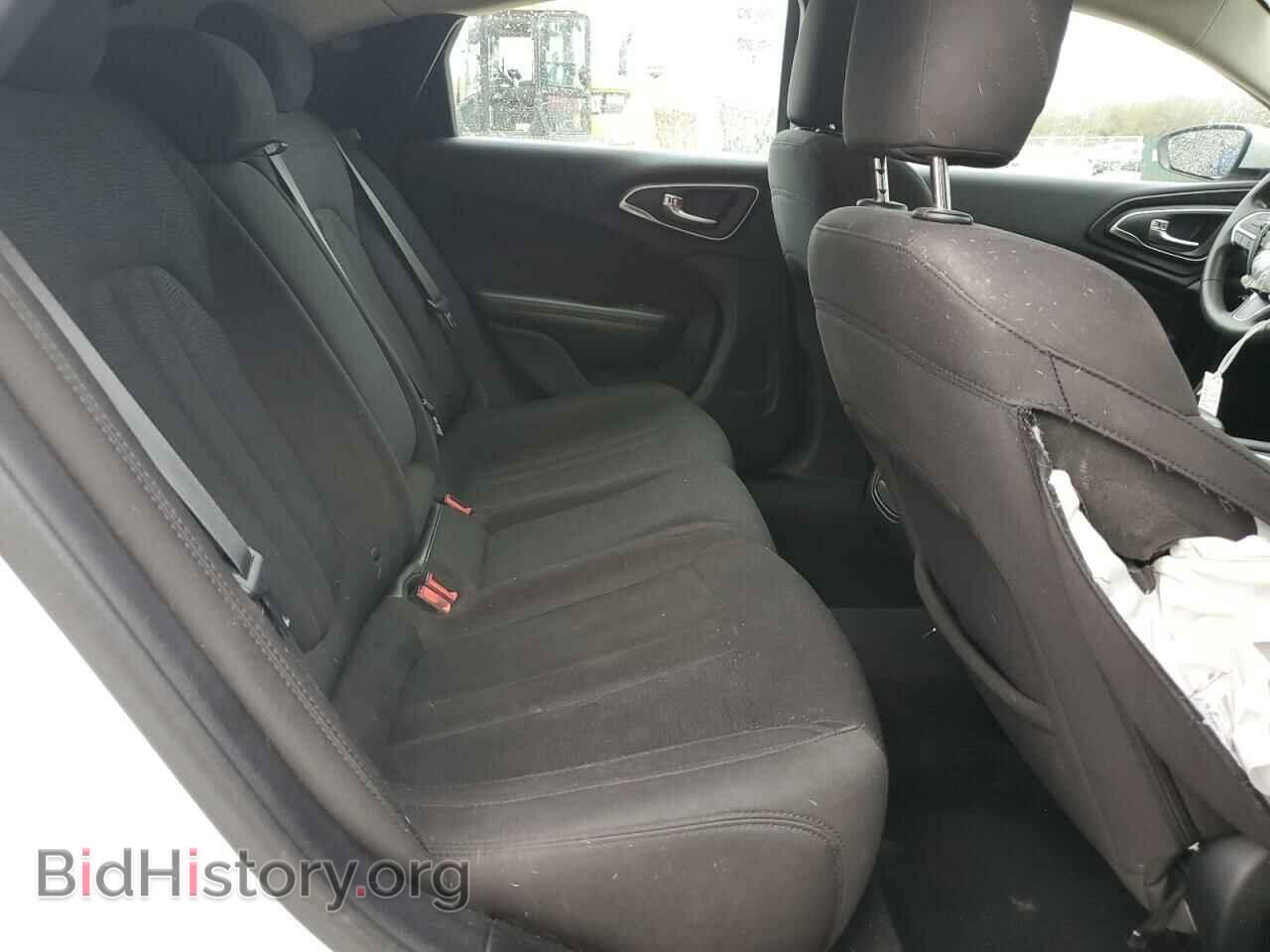2015 CHRYSLER 200 - VIN: 1C3CCCAB0FN553172 - Фото 10