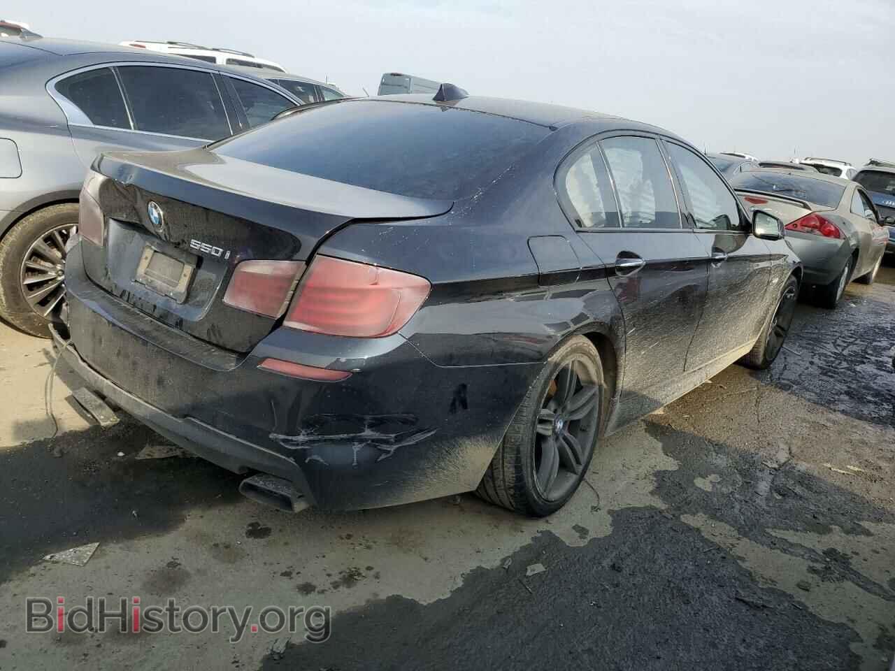 2011 BMW 5 SERIES - VIN: WBAFR9C54BC757798 - Фото 3