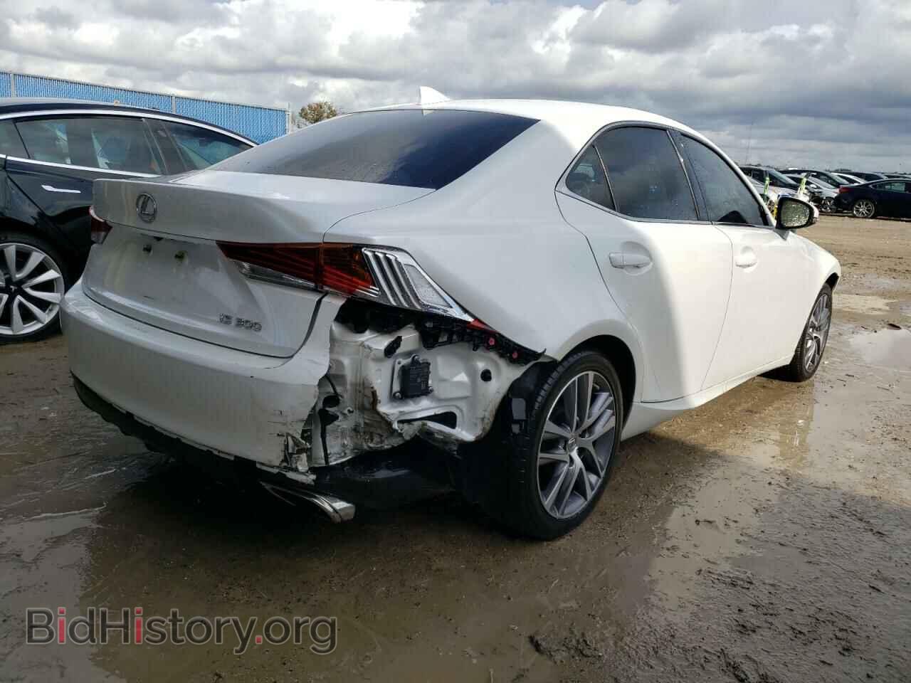 2018 LEXUS IS - VIN: JTHBA1D23J5066438 - Фото 3