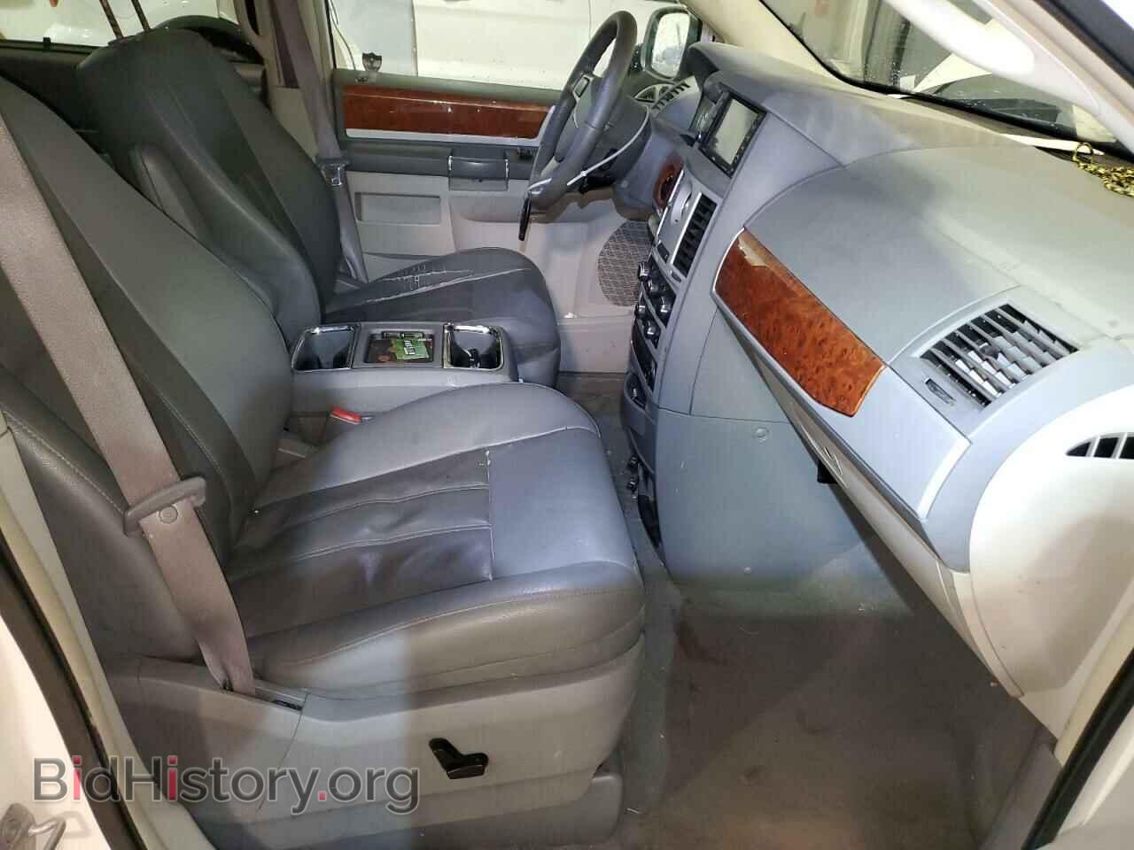 2009 CHRYSLER MINIVAN - VIN: 2A8HR54159R633923 - Фото 7