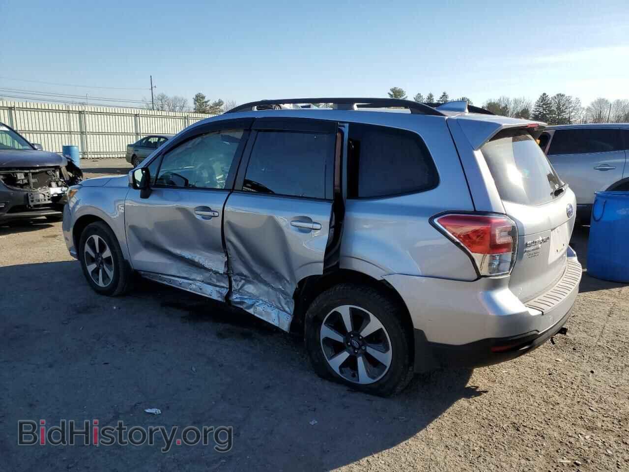 2018 SUBARU FORESTER - VIN: JF2SJAEC7JH405646 - Фото 2