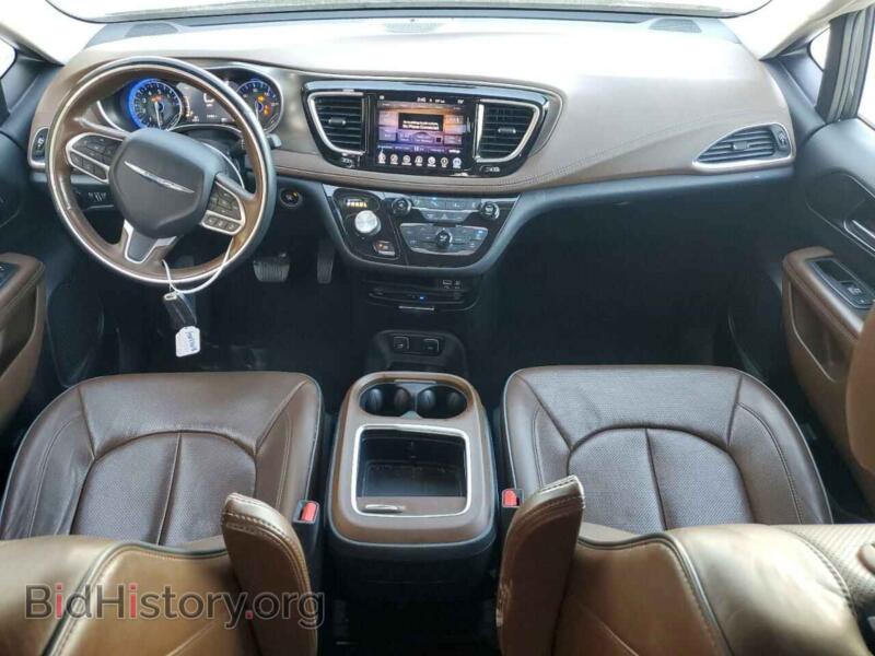 2017 Chrysler PACIFICA (VIN 2C4RC1GG8HR643222) — фото 8 из 13