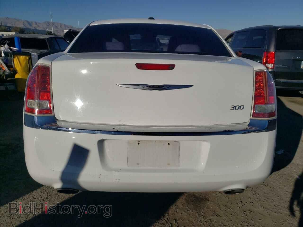 2013 CHRYSLER 300 - VIN: 2C3CCAAG3DH727130 - Фото 6