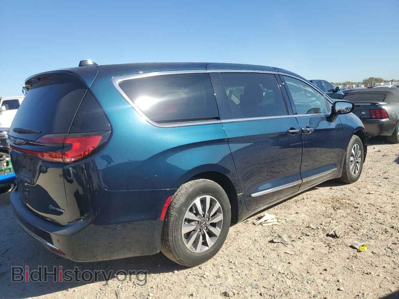 2023 CHRYSLER PACIFICA - VIN: 2C4RC1S74PR500418 - Фото 3