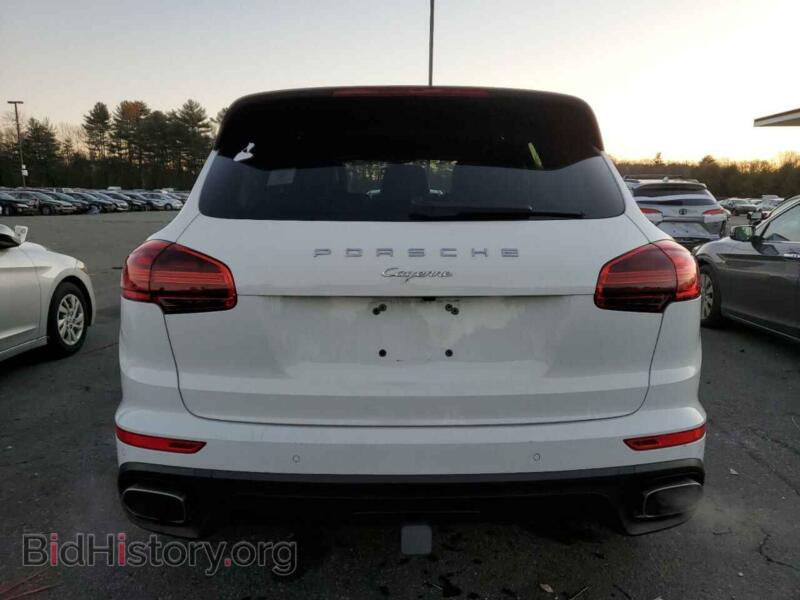 2017 Porsche CAYENNE (VIN WP1AA2A20HKA80735) — фото 6 из 13