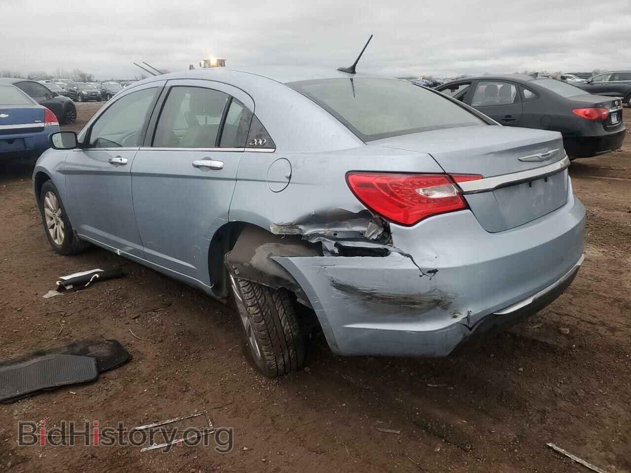 2013 CHRYSLER 200 - VIN: 1C3CCBCG2DN526006 - Фото 2