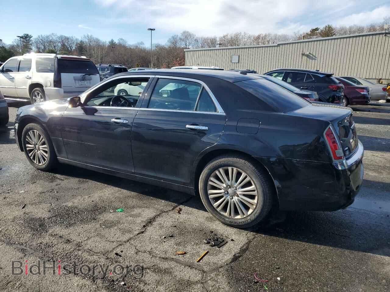 2013 CHRYSLER 300 - VIN: 2C3CCAKG5DH736197 - Фото 2