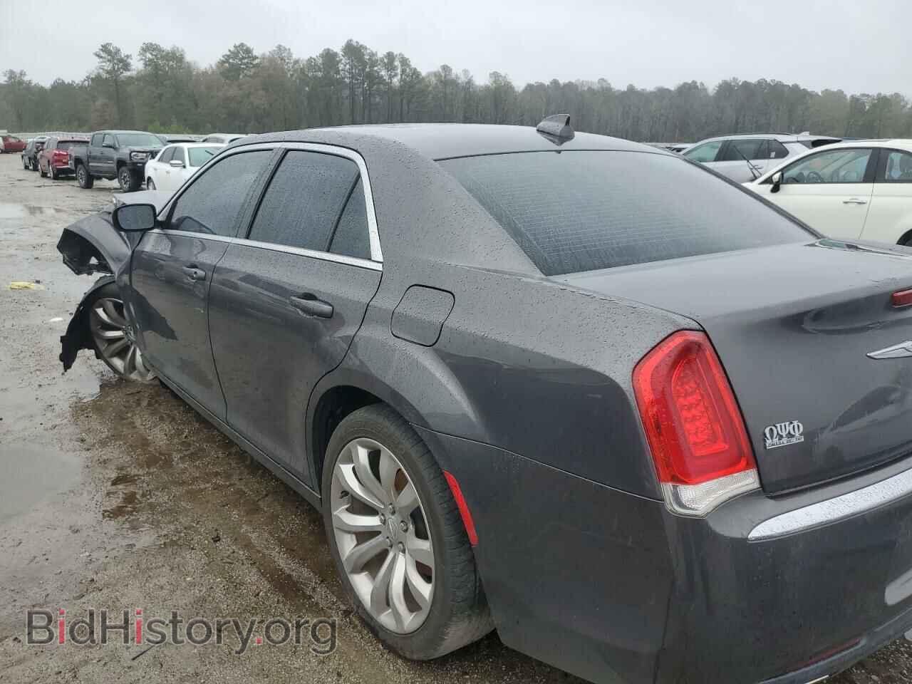 2017 CHRYSLER 300 - VIN: 2C3CCAAG1HH646486 - Фото 2