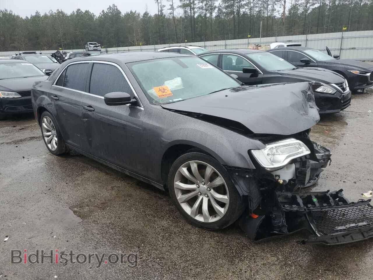 2017 CHRYSLER 300 - VIN: 2C3CCAAG1HH646486 - Фото 4