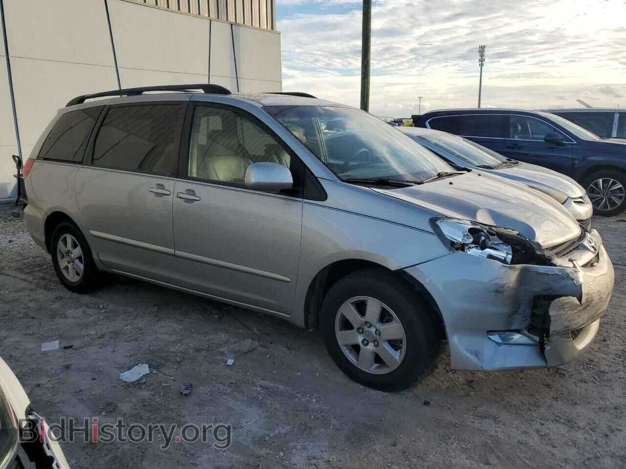 2007 TOYOTA All Models - VIN: 5TDZK22C57S031899 - Фото 4