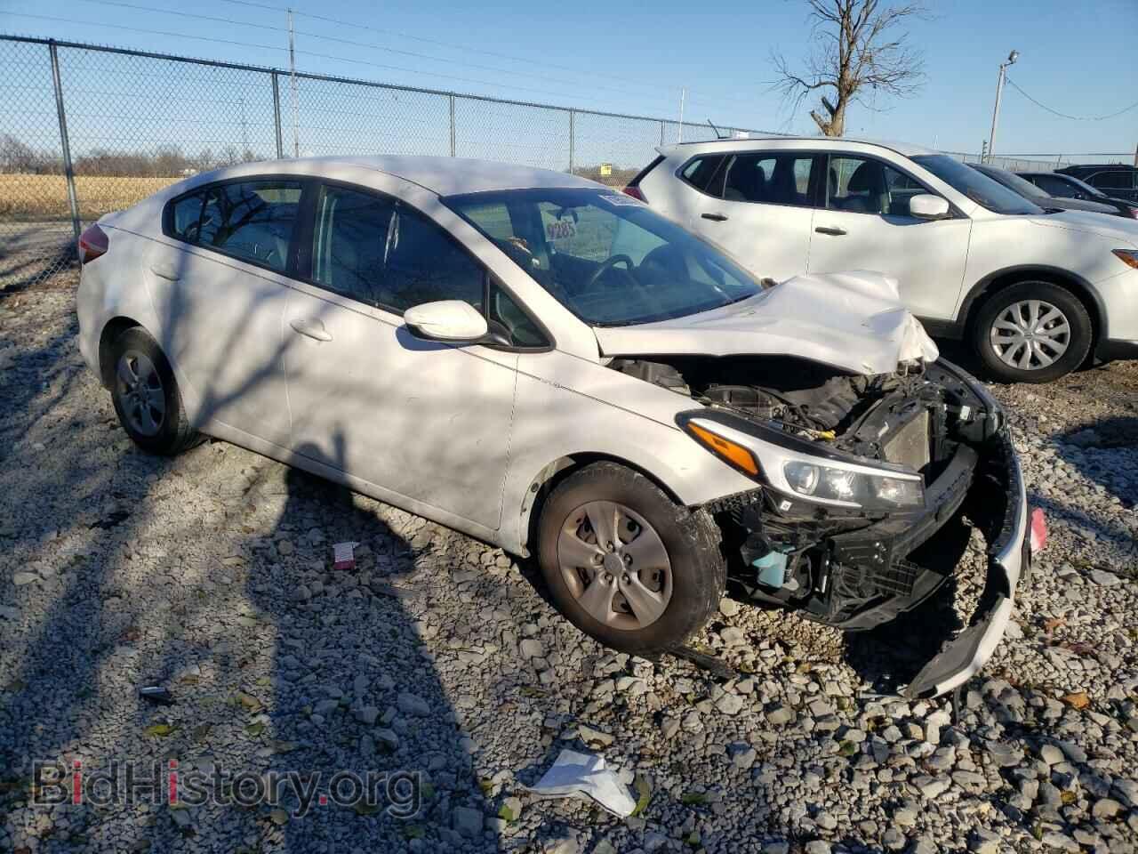 2017 KIA FORTE - VIN: 3KPFL4A76HE102782 - Фото 4