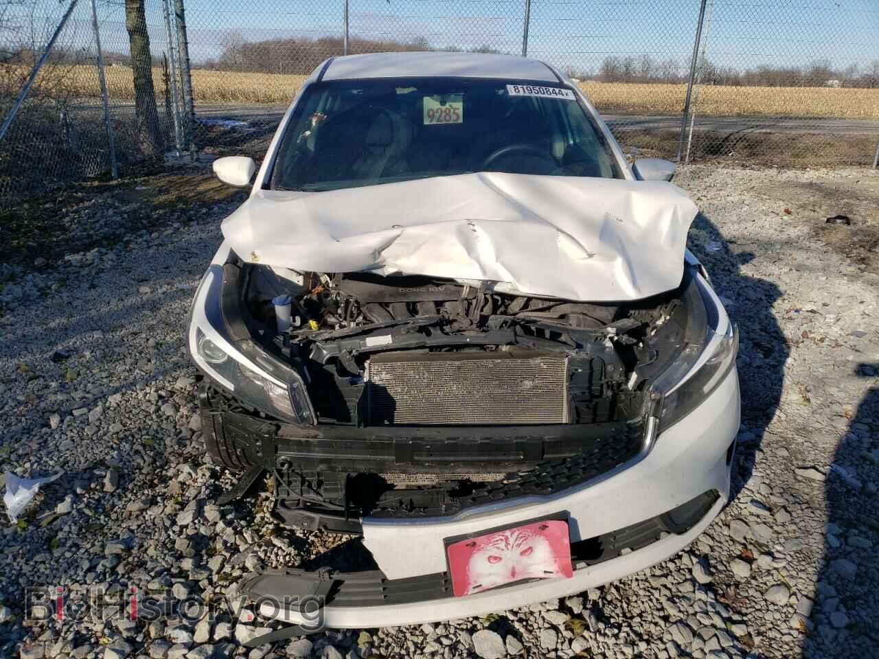 2017 KIA FORTE - VIN: 3KPFL4A76HE102782 - Фото 5