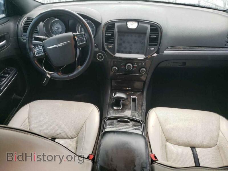 2014 Chrysler 300 (VIN 2C3CCAAG5EH354786) — photo 8 of 12