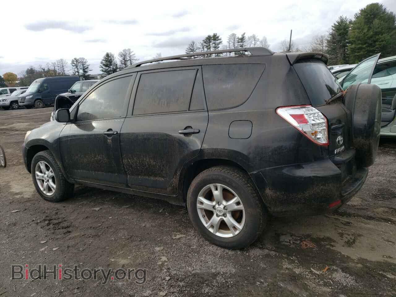 2011 TOYOTA RAV4 - VIN: 2T3BF4DV8BW088105 - Фото 2