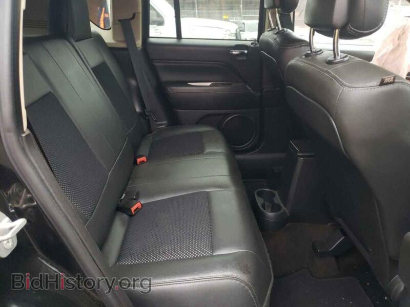 2015 Jeep COMPASS (VIN 1C4NJCEA0FD296662) — photo 10 of 12