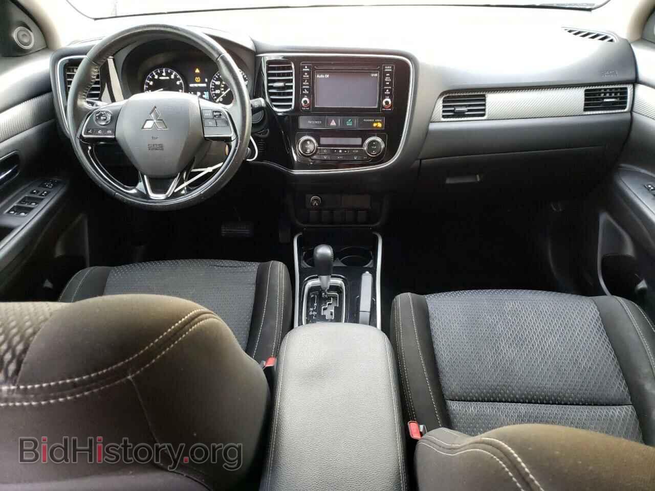2017 MITSUBISHI OUTLANDER - VIN: JA4AD2A33HZ067951 - Фото 8