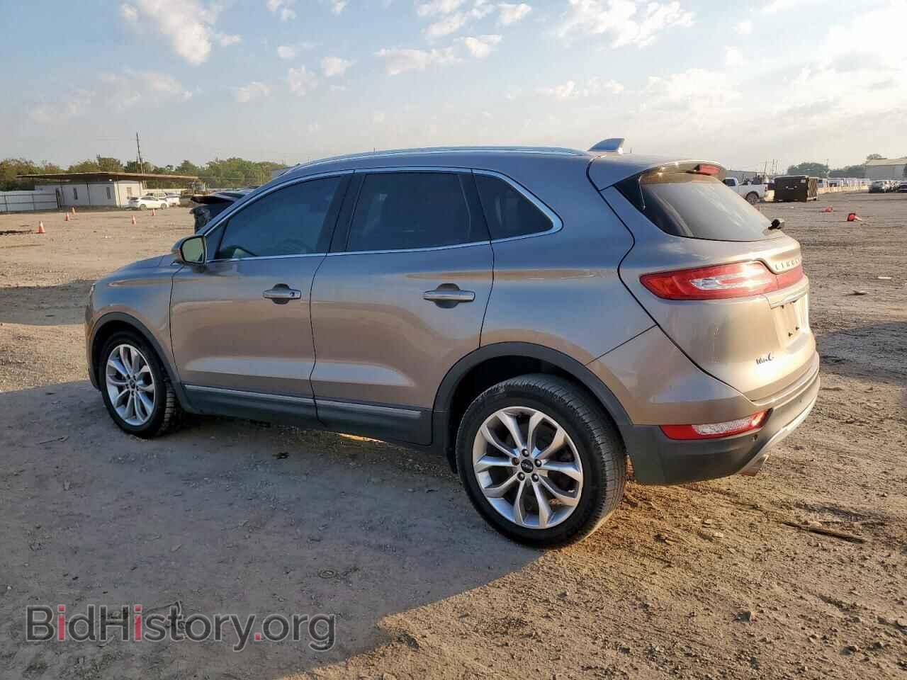 2019 LINCOLN MKC - VIN: 5LMCJ2C92KUL27794 - Photo 2