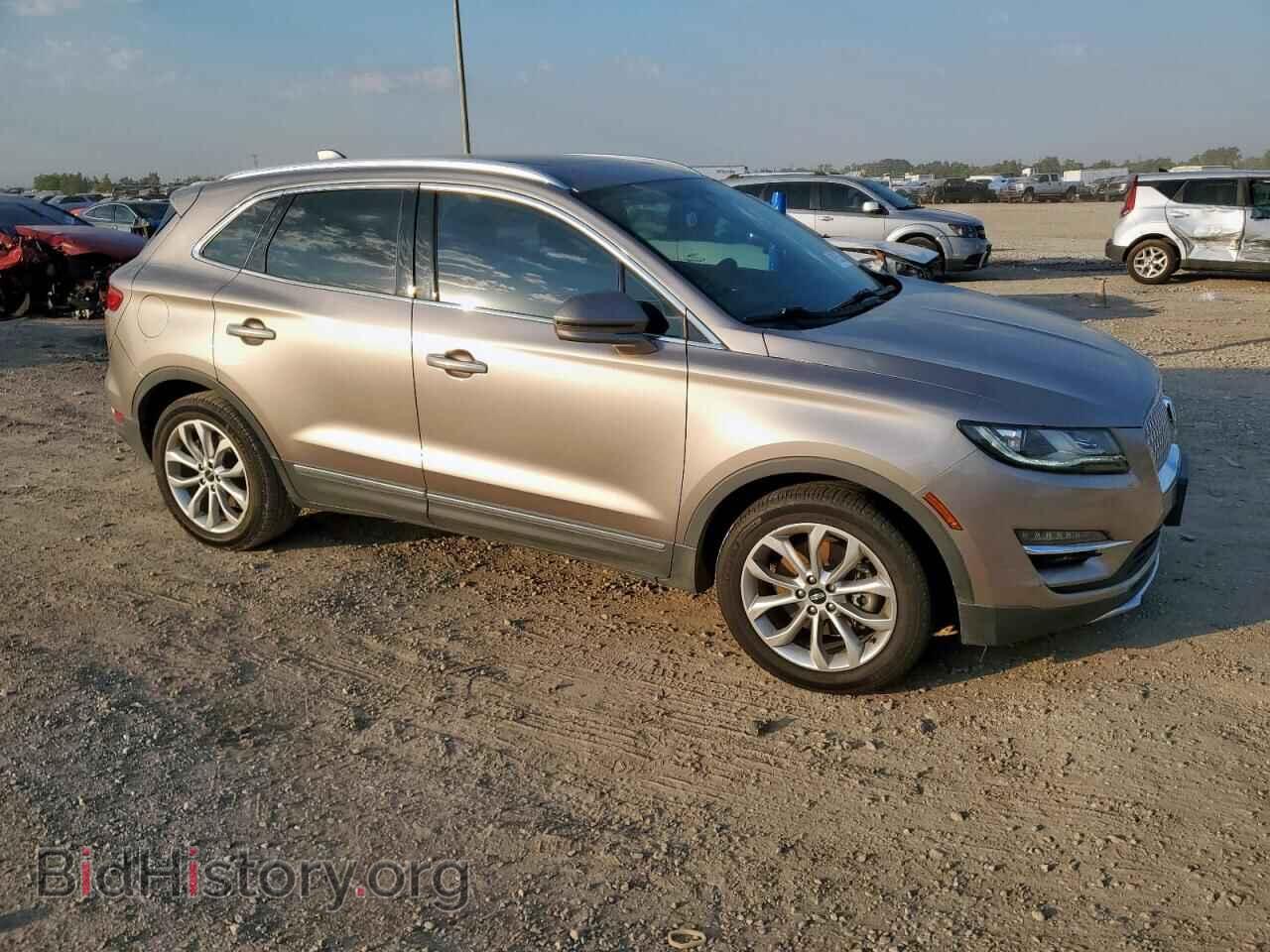 2019 LINCOLN MKC - VIN: 5LMCJ2C92KUL27794 - Photo 4