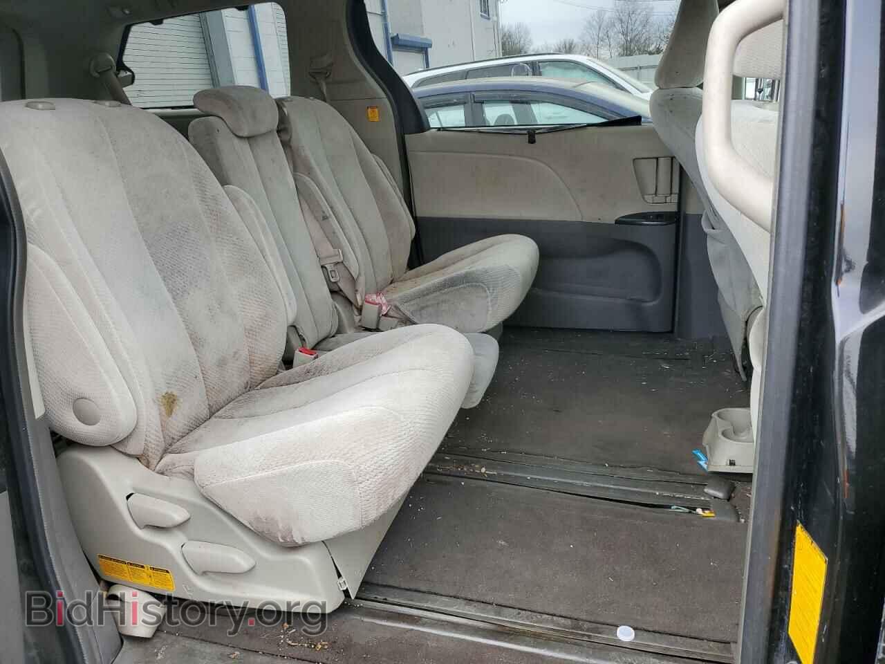 2011 TOYOTA All Models - VIN: 5TDKK3DC6BS062110 - Фото 11