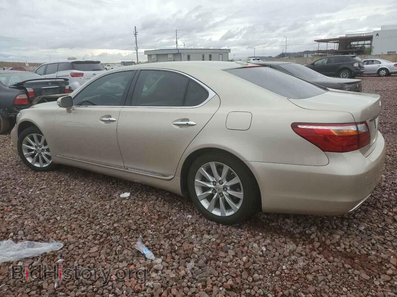 2012 LEXUS LS460 - VIN: JTHBL5EF8C5111993 - Photo 2