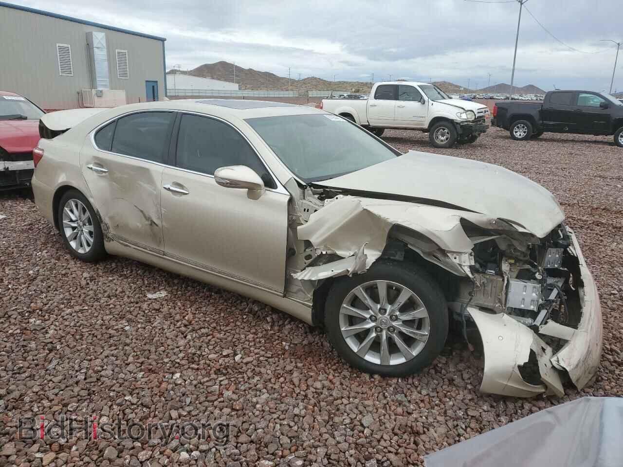 2012 LEXUS LS460 - VIN: JTHBL5EF8C5111993 - Photo 4