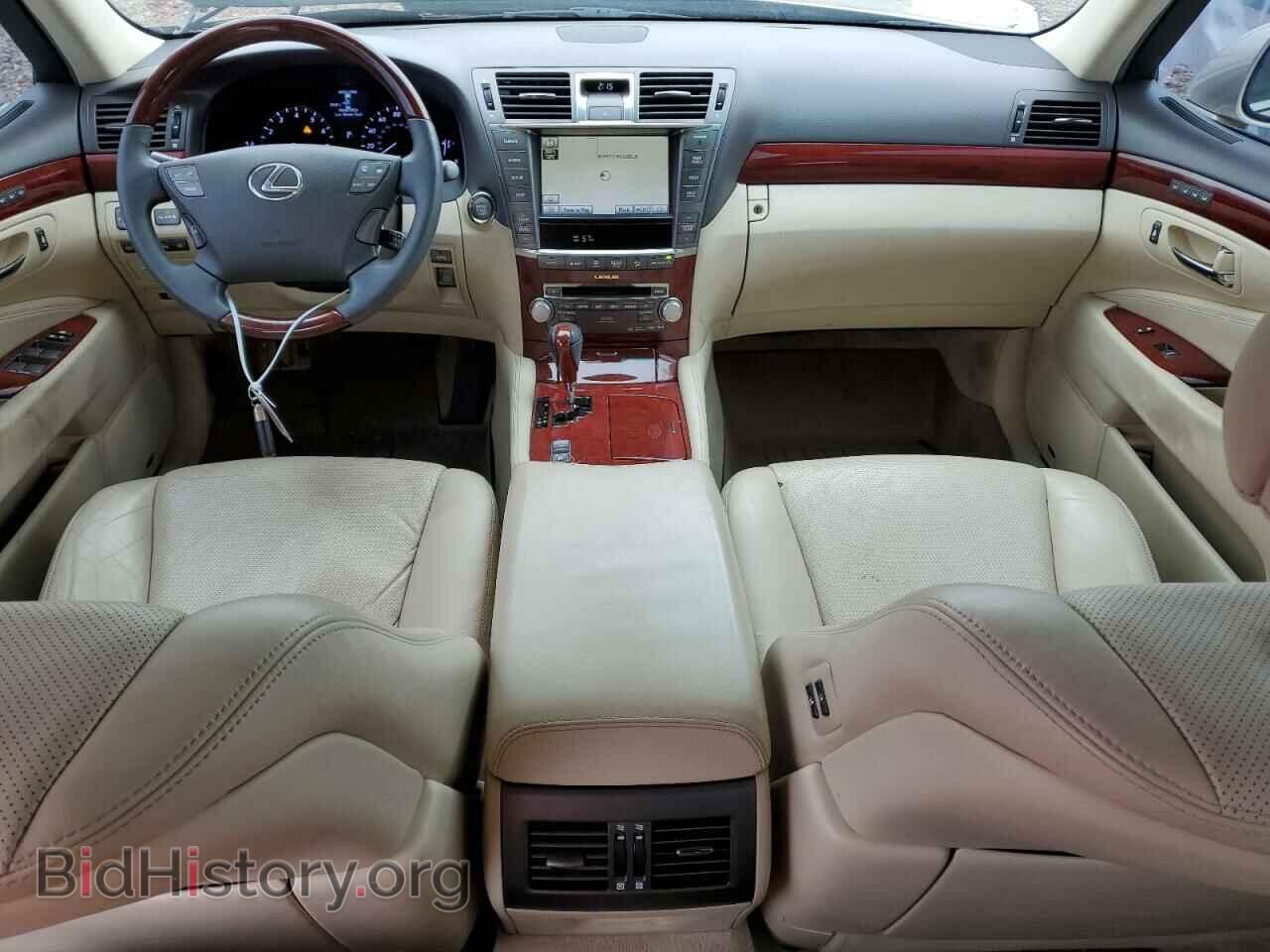 2012 LEXUS LS460 - VIN: JTHBL5EF8C5111993 - Photo 8