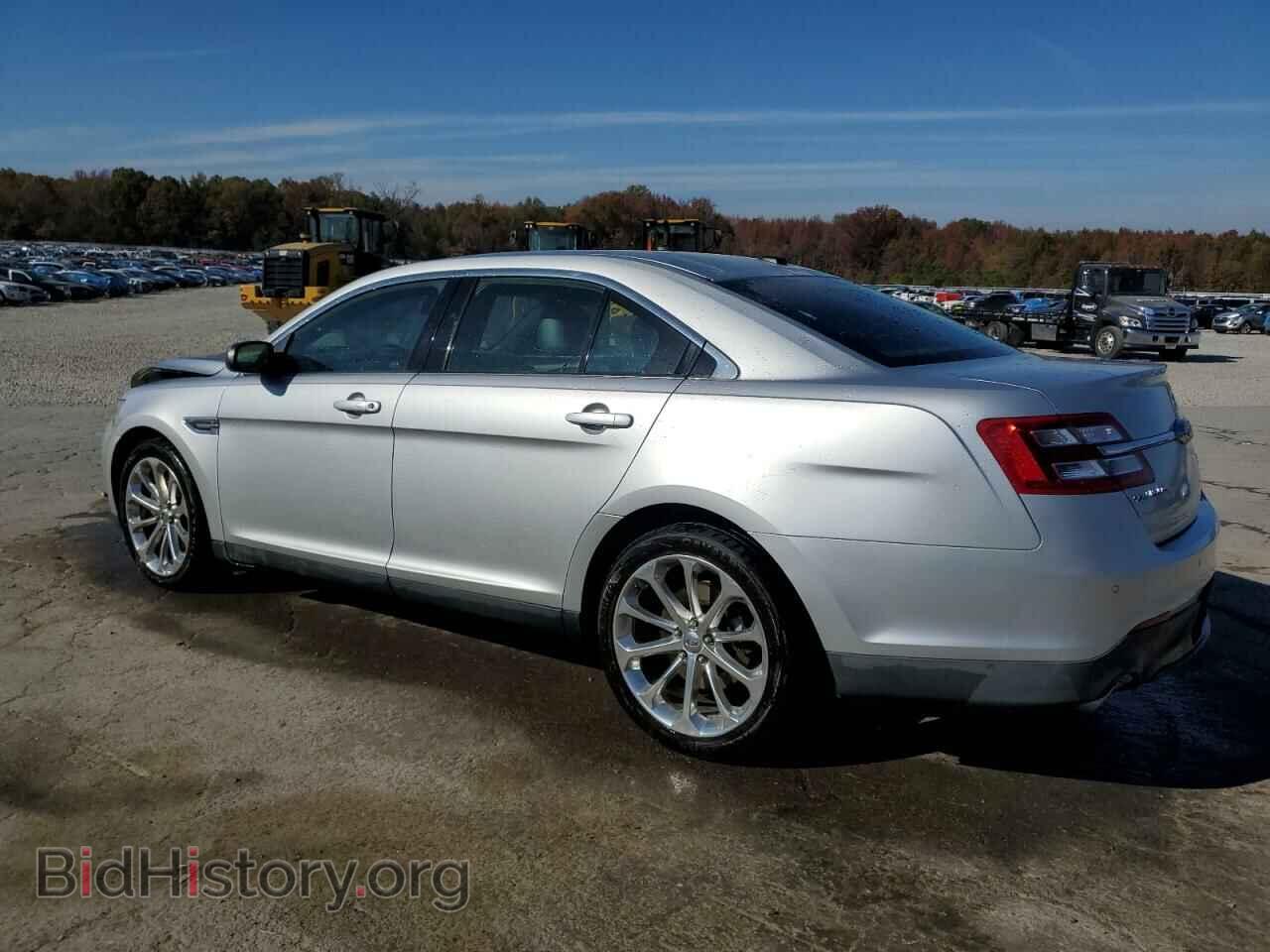 2013 FORD TAURUS - VIN: 1FAHP2F82DG180379 - Фото 2