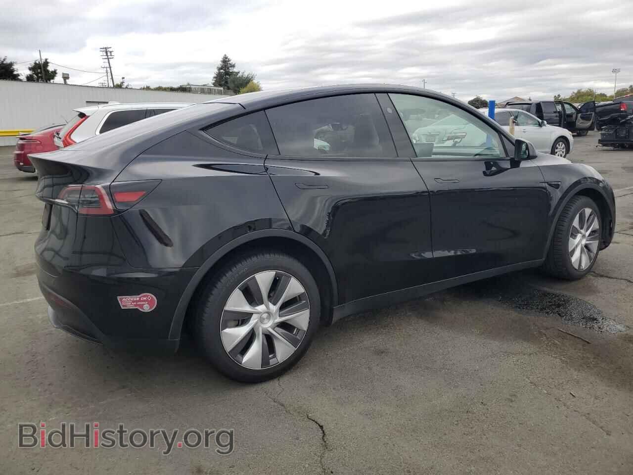 2023 TESLA MODEL Y - VIN: 7SAYGDEE4PF896683 - Фото 3