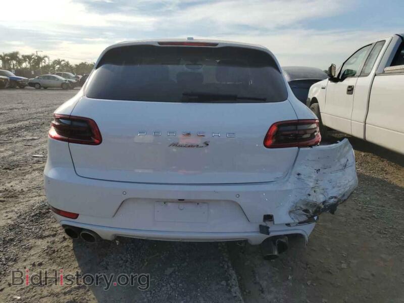 2016 Porsche MACAN (VIN WP1AB2A58GLB41829) — photo 6 of 13
