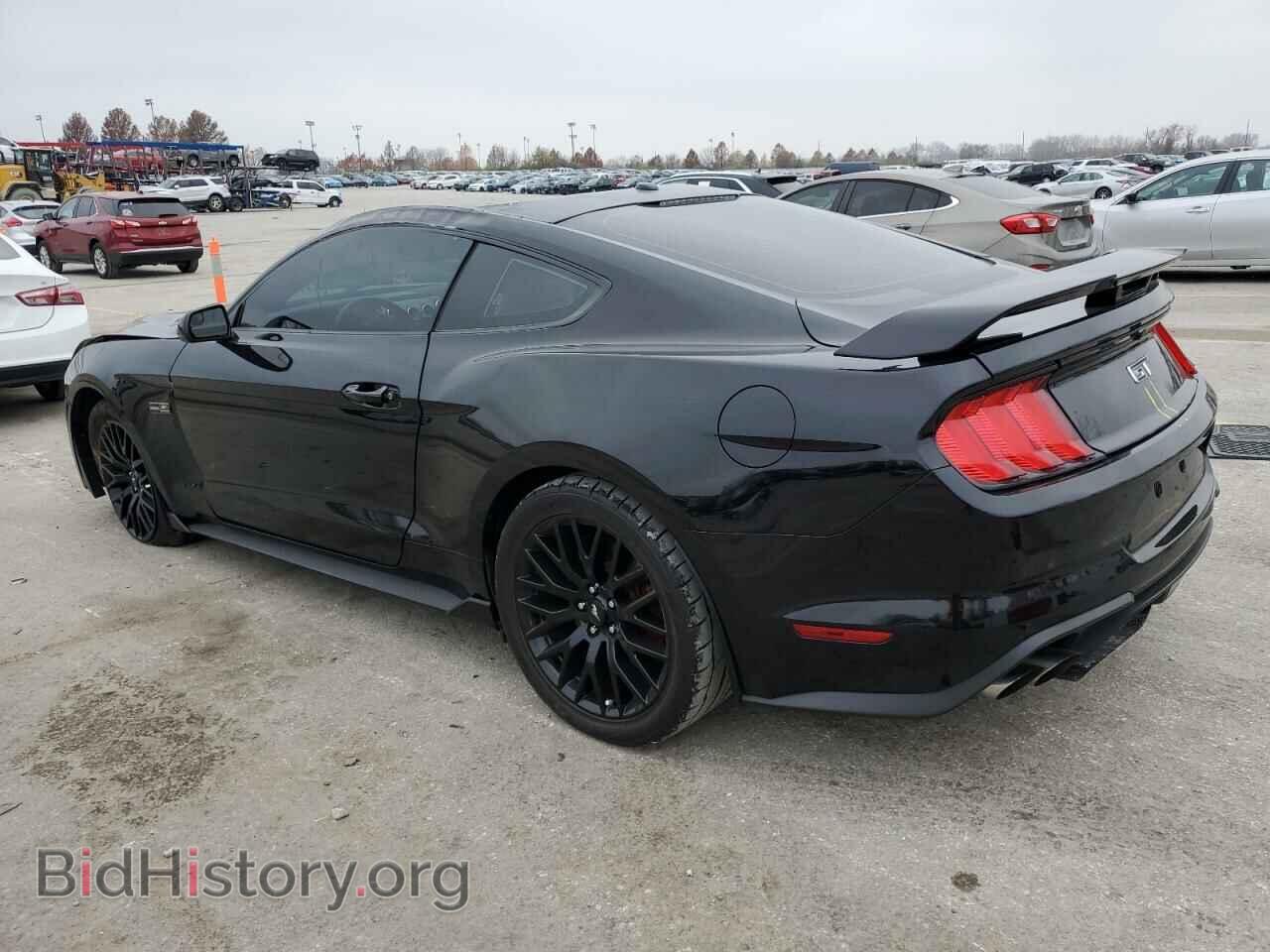 2019 FORD MUSTANG - VIN: 1FA6P8CF0K5196800 - Фото 2