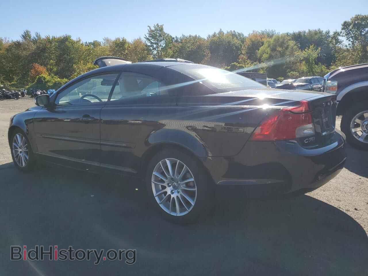 2012 VOLVO C70 - VIN: YV1672MC9CJ126856 - Фото 2