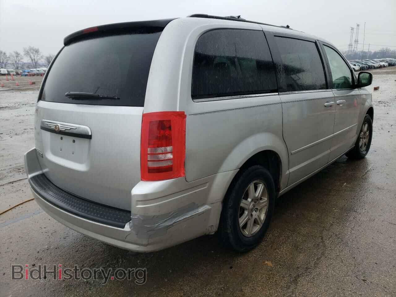 2008 CHRYSLER MINIVAN - VIN: 2A8HR54P28R687277 - Фото 3