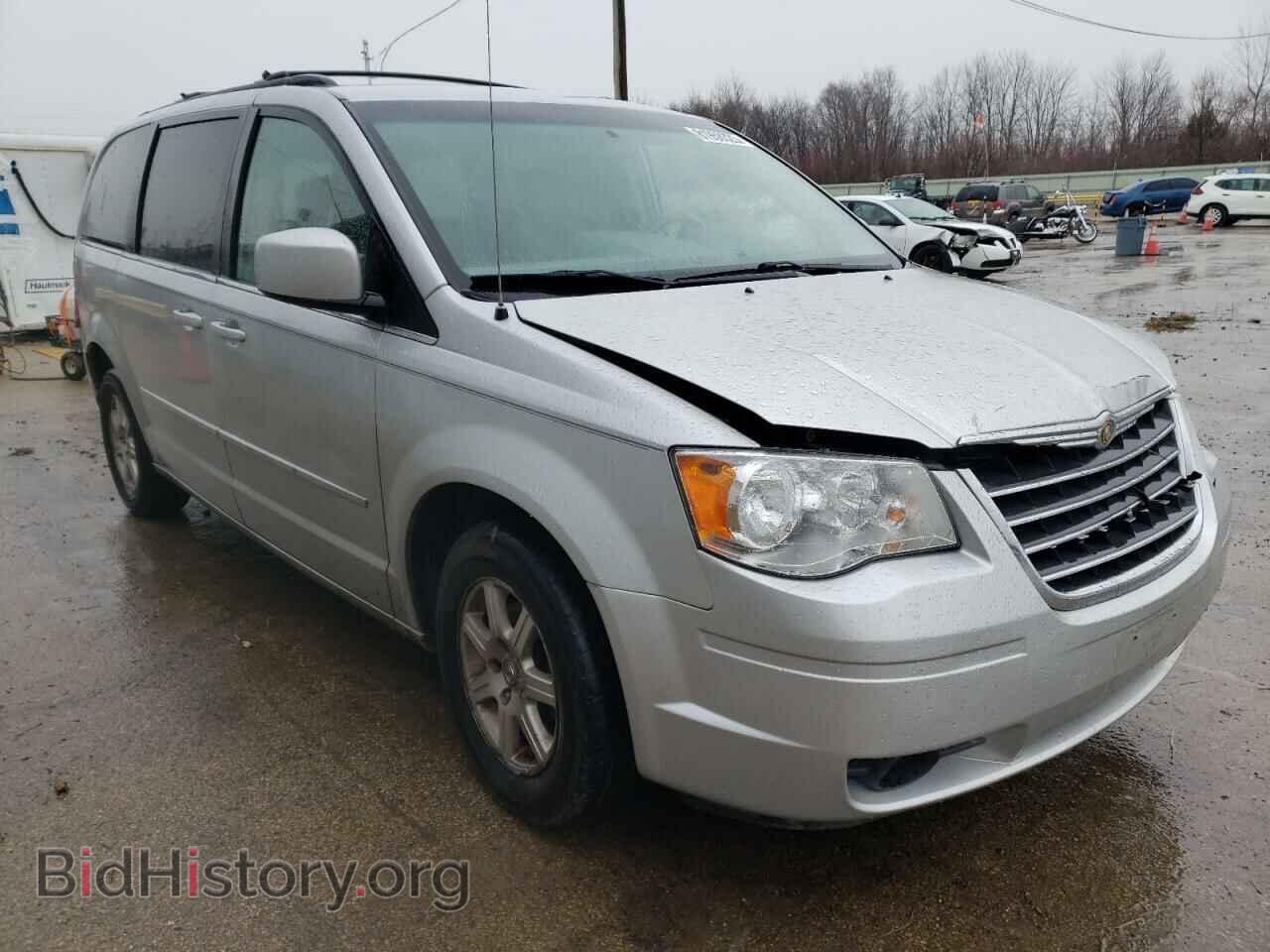 2008 CHRYSLER MINIVAN - VIN: 2A8HR54P28R687277 - Фото 4