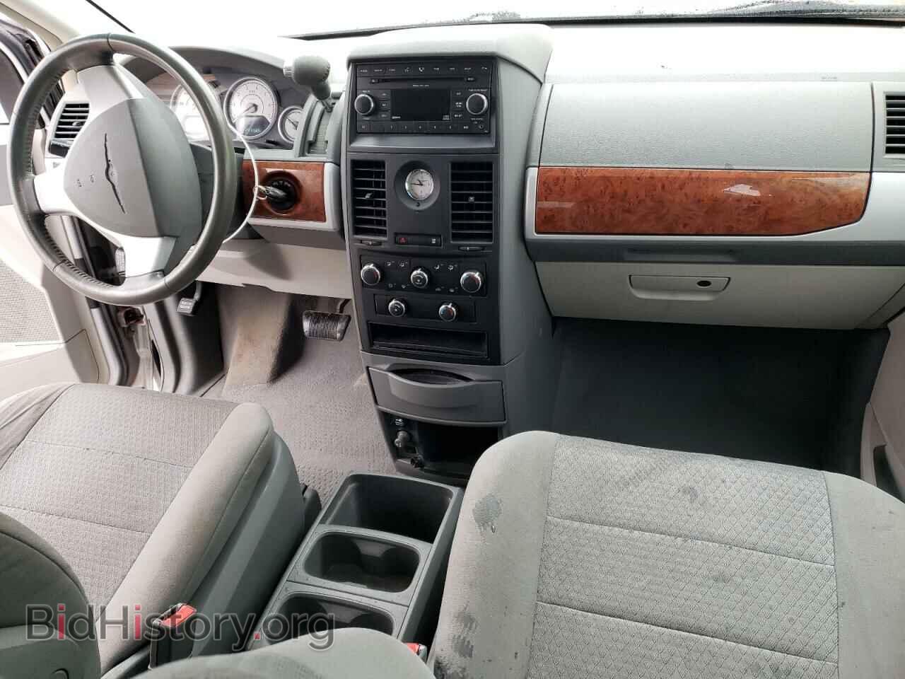 2008 CHRYSLER MINIVAN - VIN: 2A8HR54P28R687277 - Фото 8