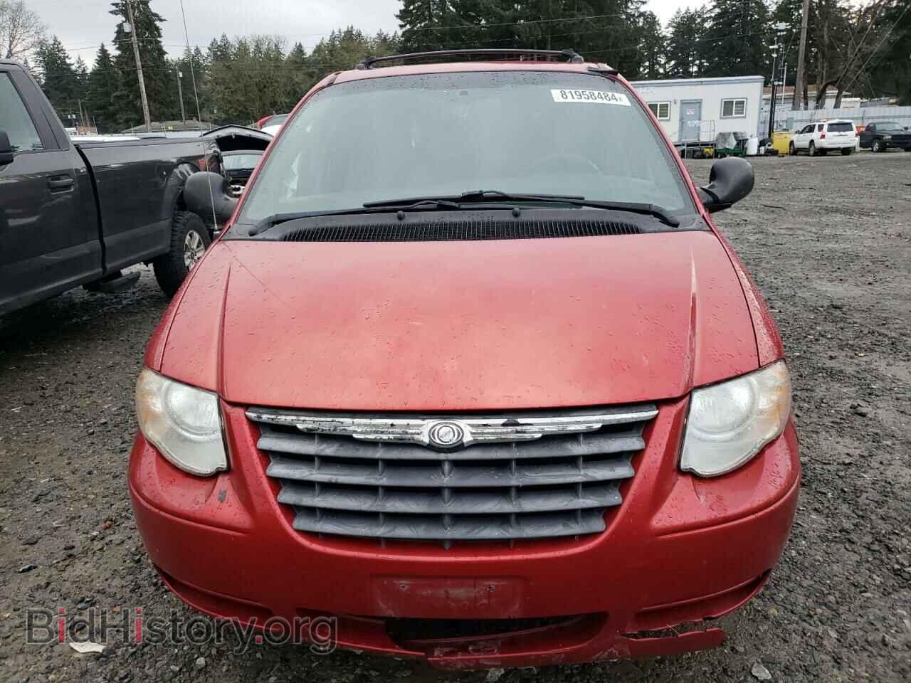 2005 CHRYSLER MINIVAN - VIN: 2C4GP44R15R140744 - Фото 5