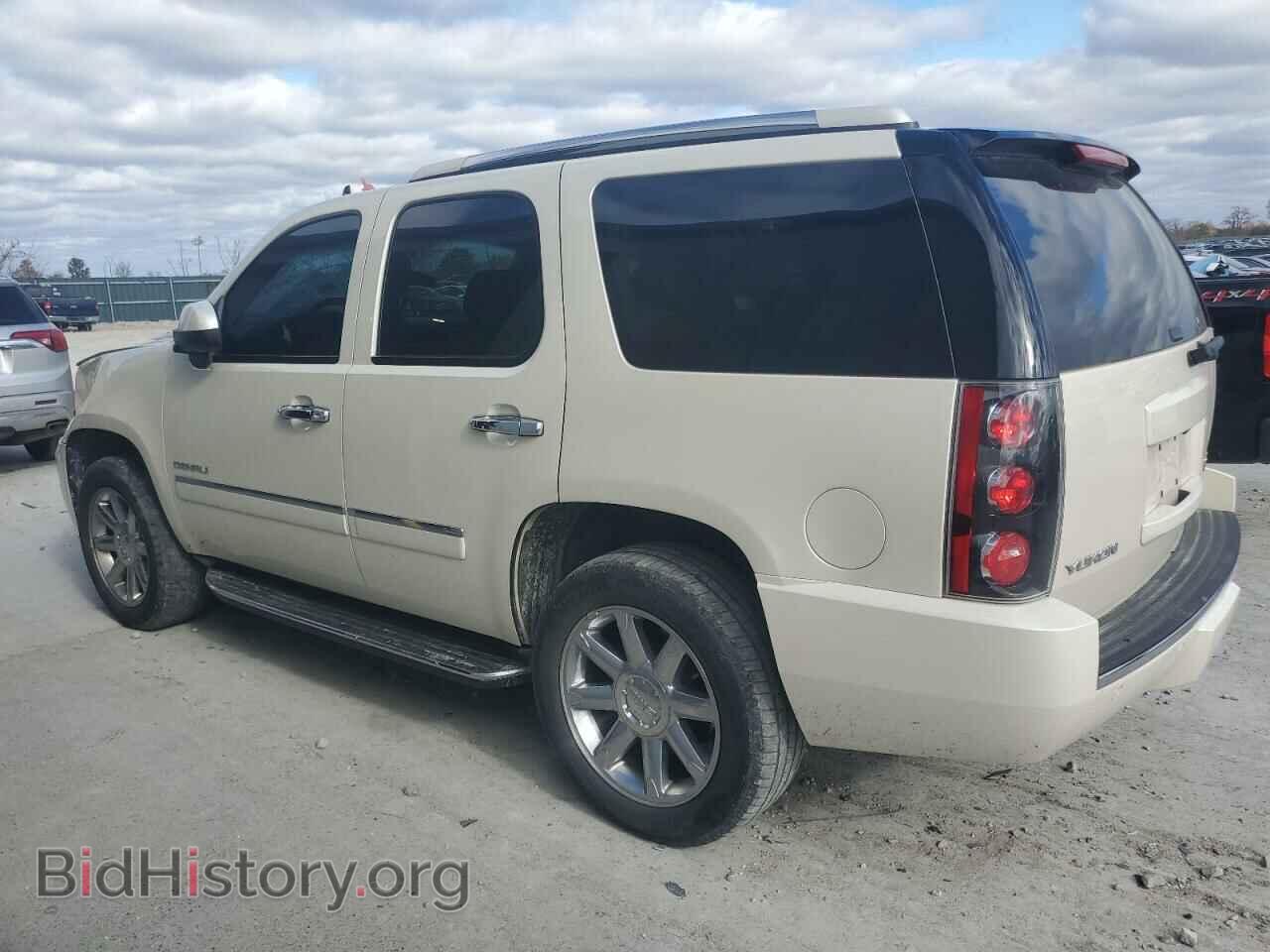2013 GMC YUKON - VIN: 1GKS2EEF7DR253075 - Фото 2