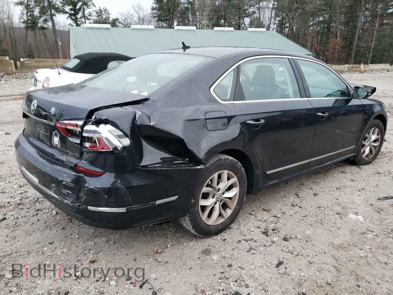 2017 VOLKSWAGEN PASSAT - VIN: 1VWAT7A31HC041404 - Фото 3