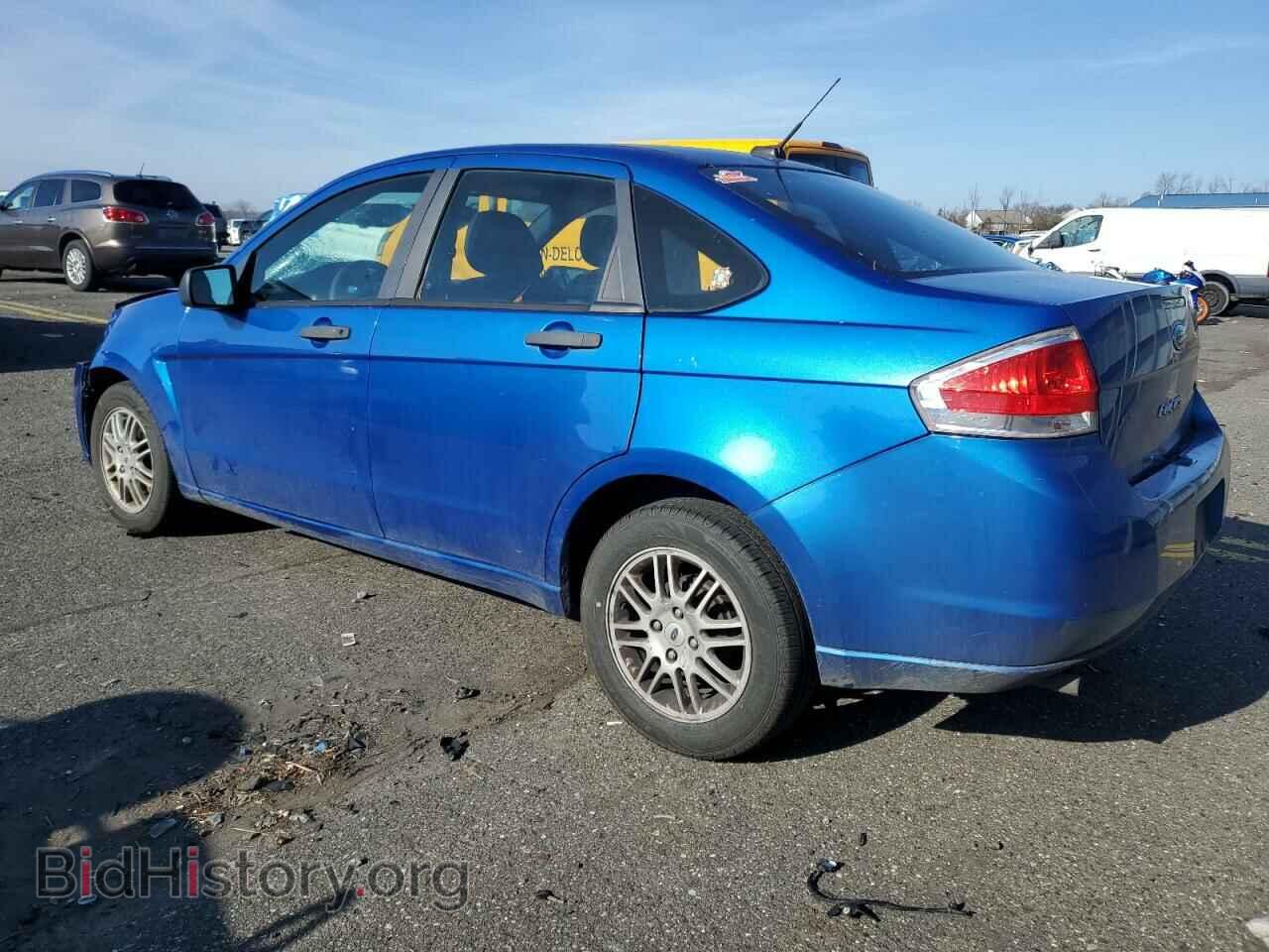 2011 FORD FOCUS - VIN: 1FAHP3FN0BW173364 - Фото 2