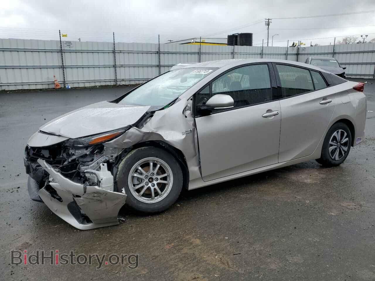 Фотография JTDKARFP3K3109942 - TOYOTA PRIUS 2019