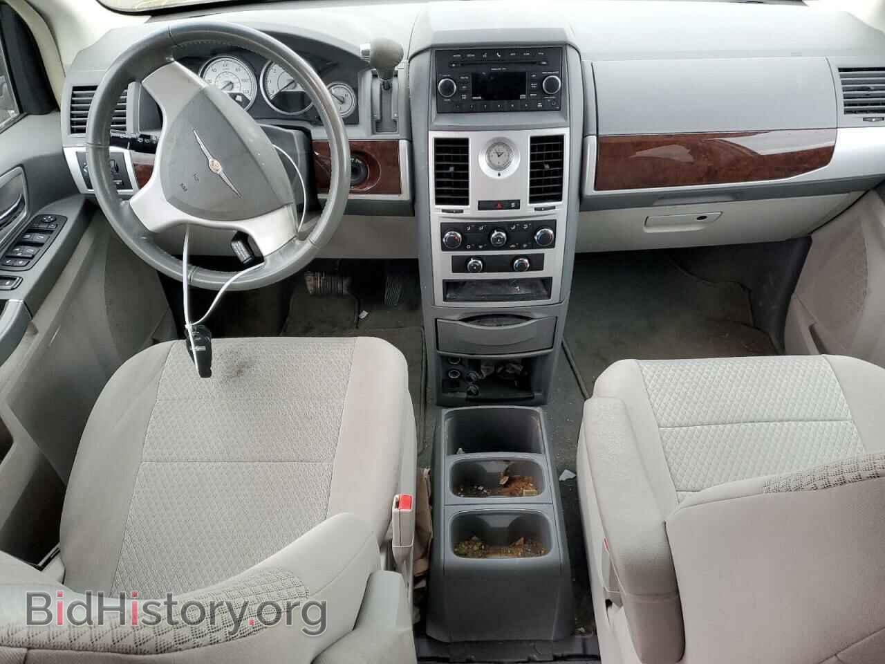 2010 CHRYSLER MINIVAN - VIN: 2A4RR5D1XAR302863 - Photo 8