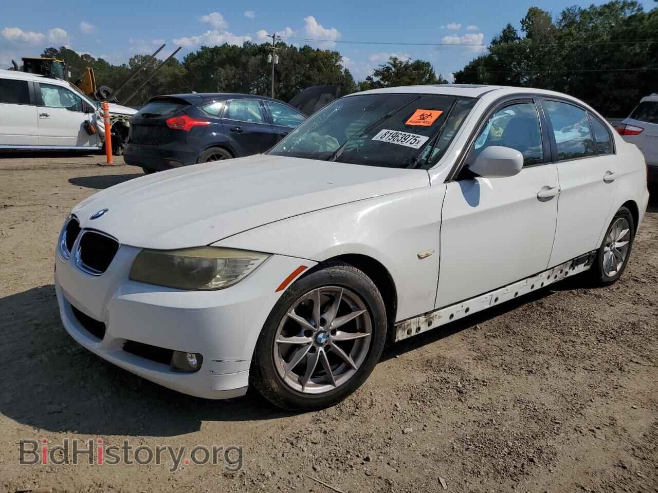 Фотография WBAPH7C57AA176253 - BMW 3 SERIES 2010