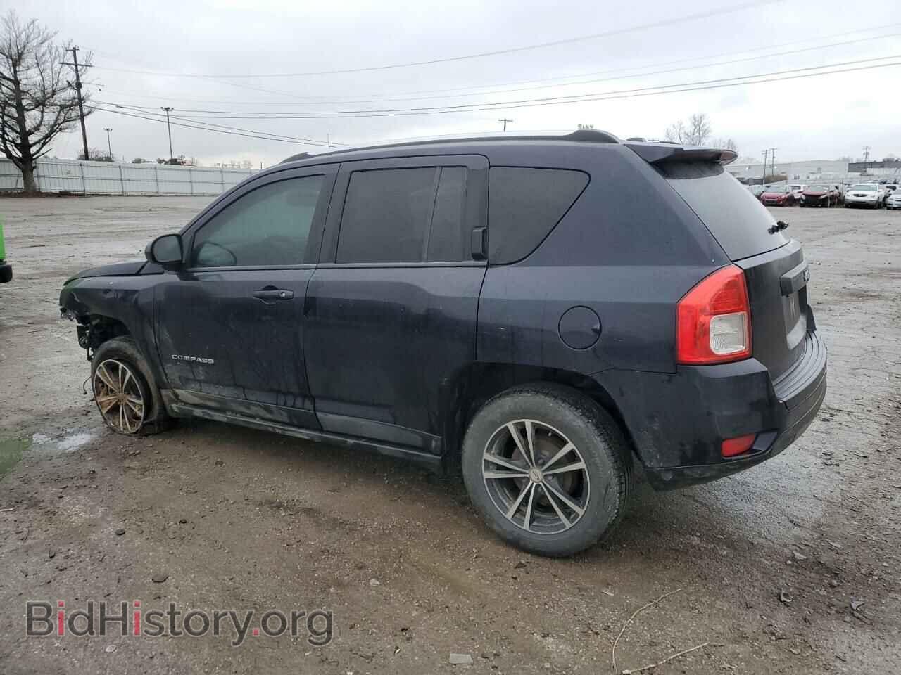 2011 JEEP COMPASS - VIN: 1J4NT1FA0BD224569 - Фото 2