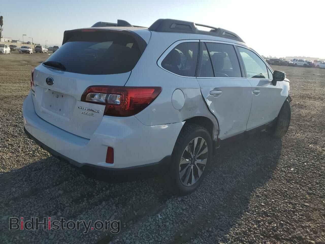 2016 SUBARU OUTBACK - VIN: 4S4BSANC9G3243046 - Фото 3