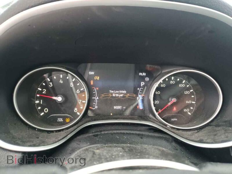 2020 Jeep COMPASS (VIN 3C4NJDCB5LT167128) — фото 9 из 14